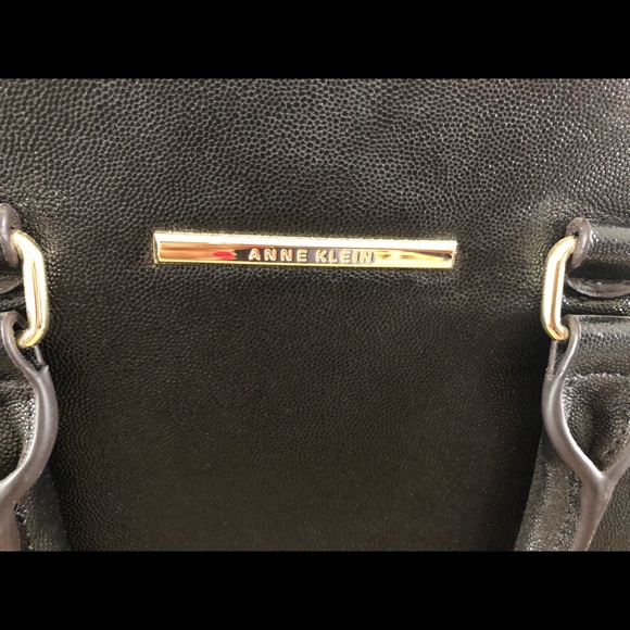 Purse - Picture 2 of 5